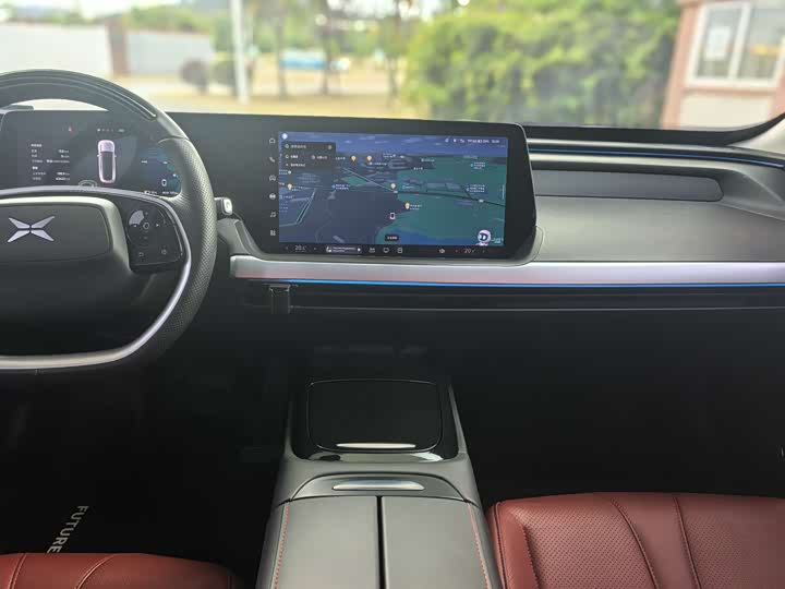 Фото 10 - XPeng P7