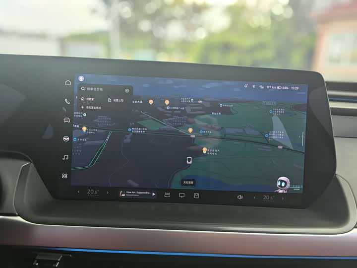 Фото 11 - XPeng P7