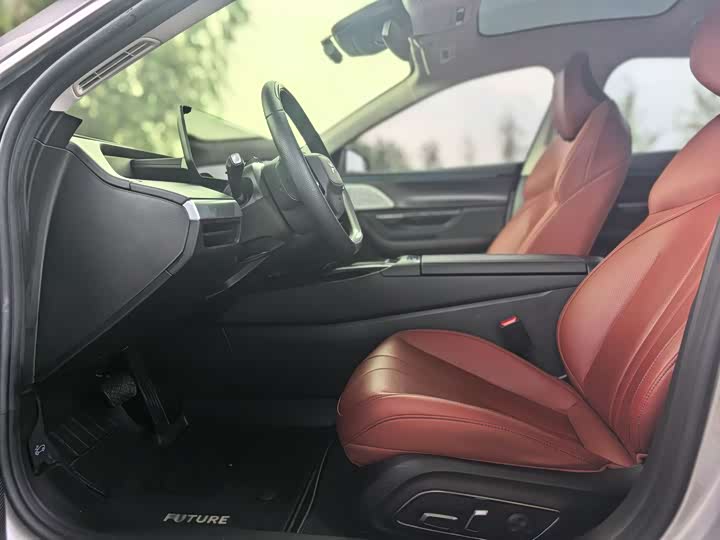 Фото 4 - XPeng P7