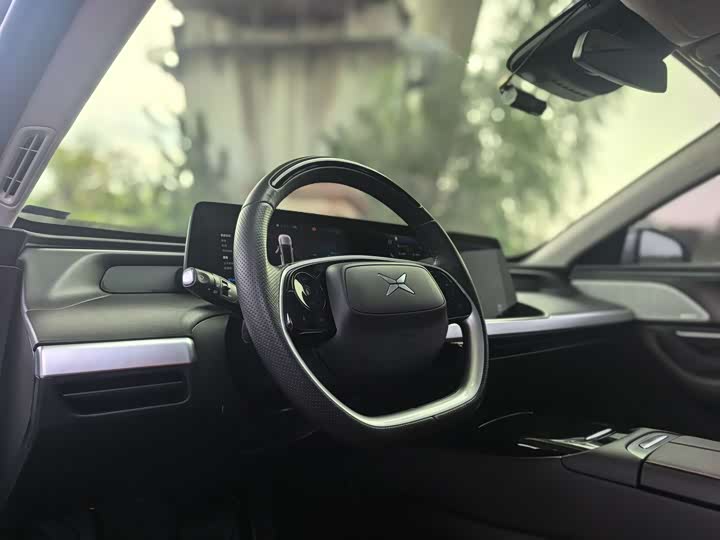 Фото 5 - XPeng P7