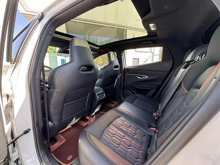 Фото 5 - Changan UNI-T