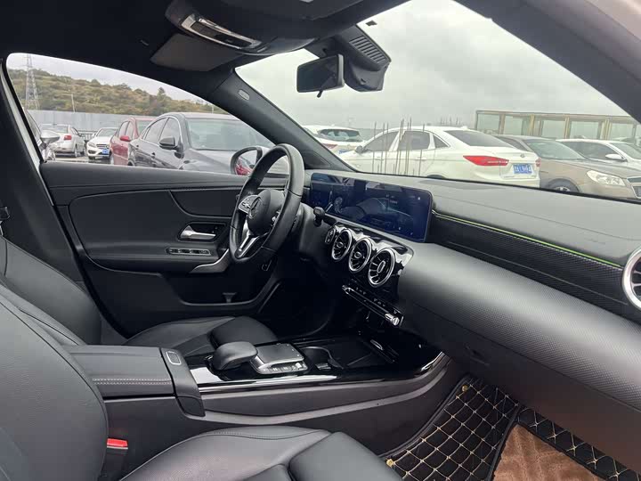 Фото 4 - Mercedes-Benz A-Class