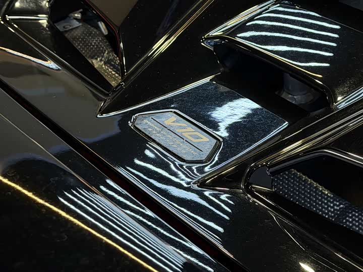 Фото 21 - Lamborghini Huracán