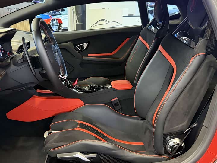 Фото 9 - Lamborghini Huracán