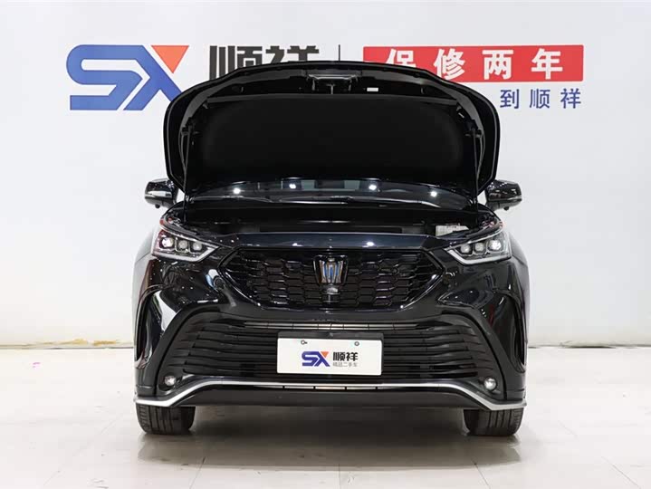 Фото 20 - Toyota Crown Kluger