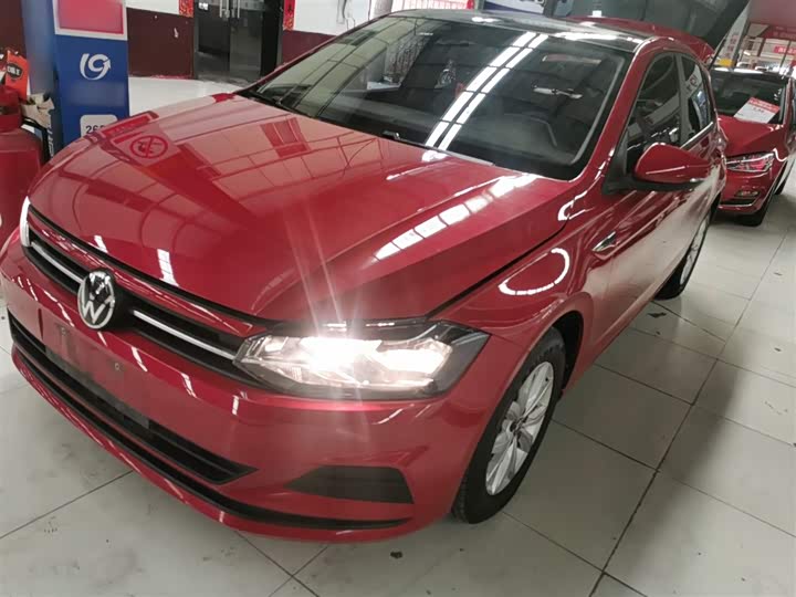 Фото 1 - Volkswagen Polo