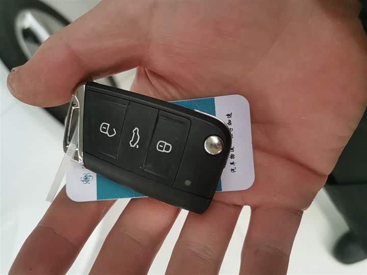 Фото 9 - Volkswagen Polo