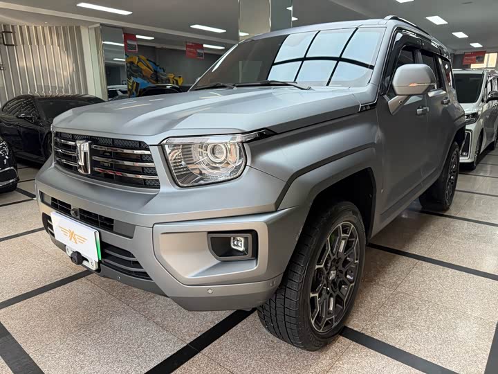 Фото 1 - Tank 700 Hybrid