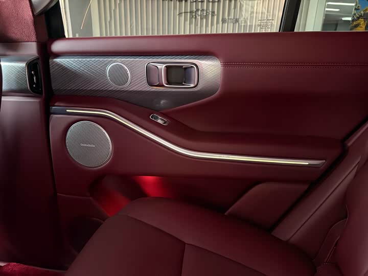 Фото 22 - Tank 700 Hybrid