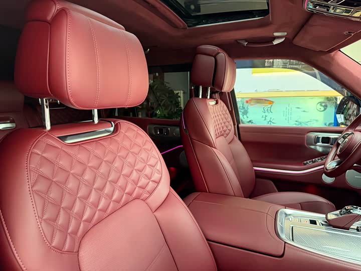 Фото 33 - Tank 700 Hybrid