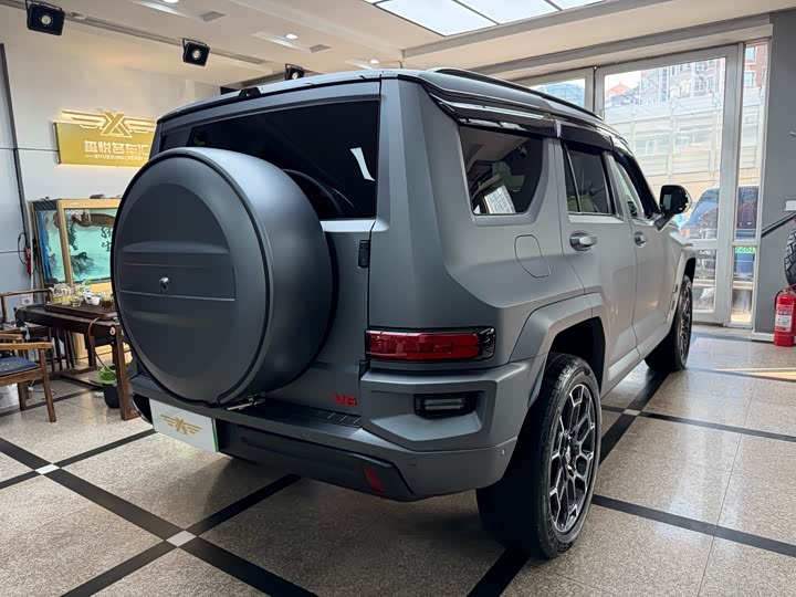 Фото 5 - Tank 700 Hybrid