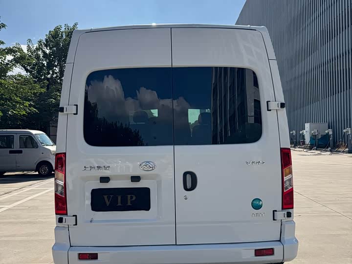 Фото 5 - Maxus V80