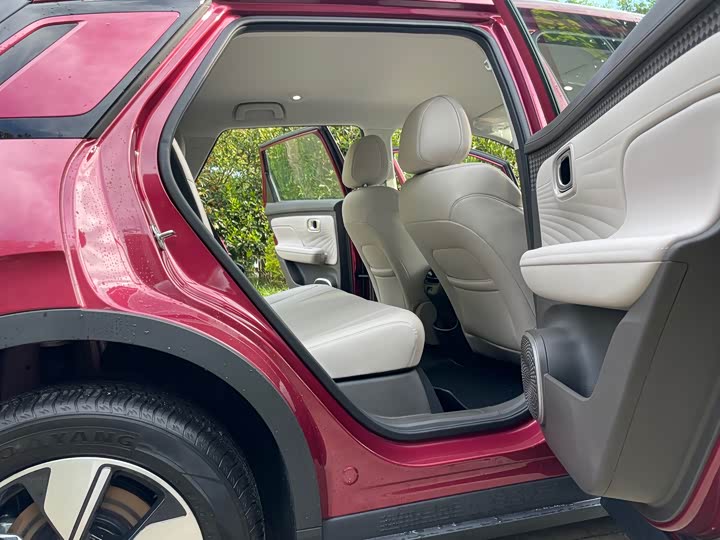 Фото 19 - GAC Aion UT