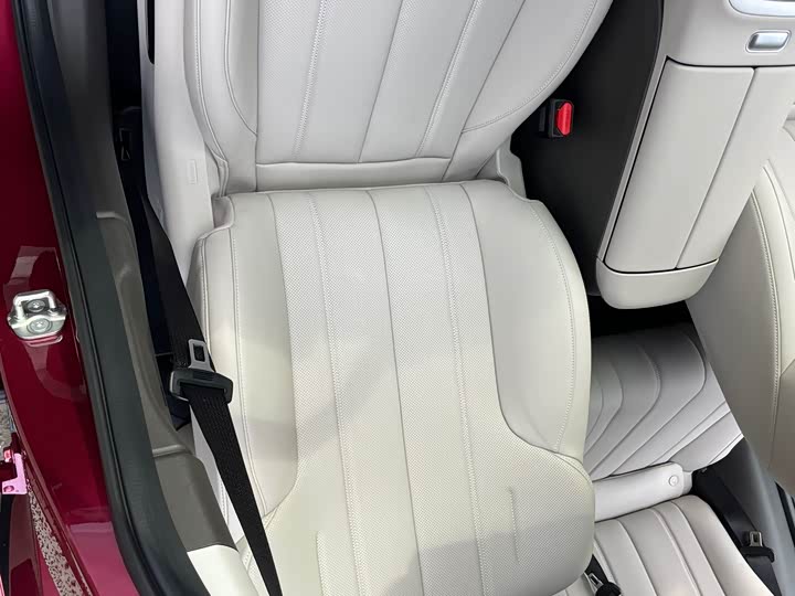 Фото 23 - GAC Aion UT