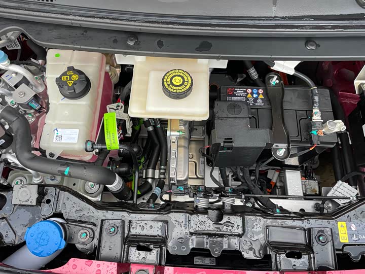 Фото 31 - GAC Aion UT