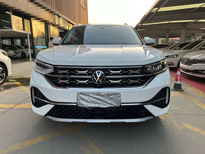 Фото 2 - Volkswagen Tayron X