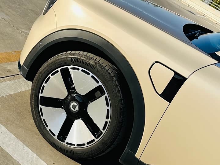 Фото 9 - Smart #5