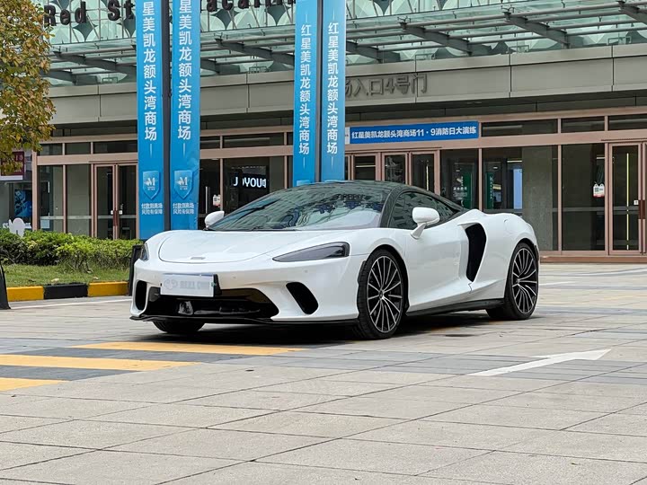 Фото 1 - McLaren GT