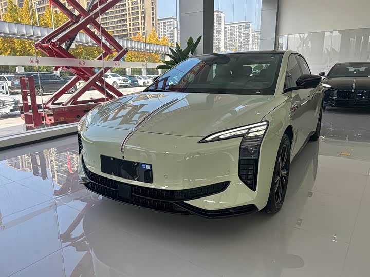 Фото 1 - Hongqi EH7