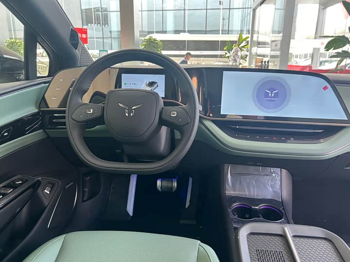 Фото 7 - Hongqi EH7