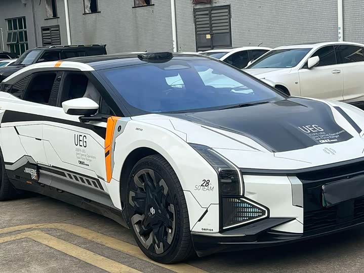 Фото 3 - HiPhi Z