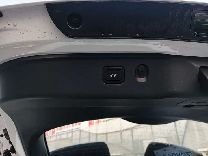 Фото 13 - Changan UNI-T