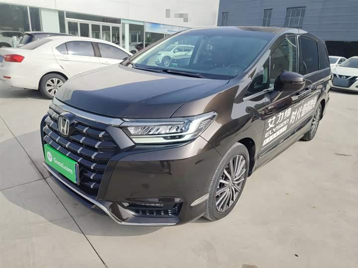 Фото 1 - Honda Elysion