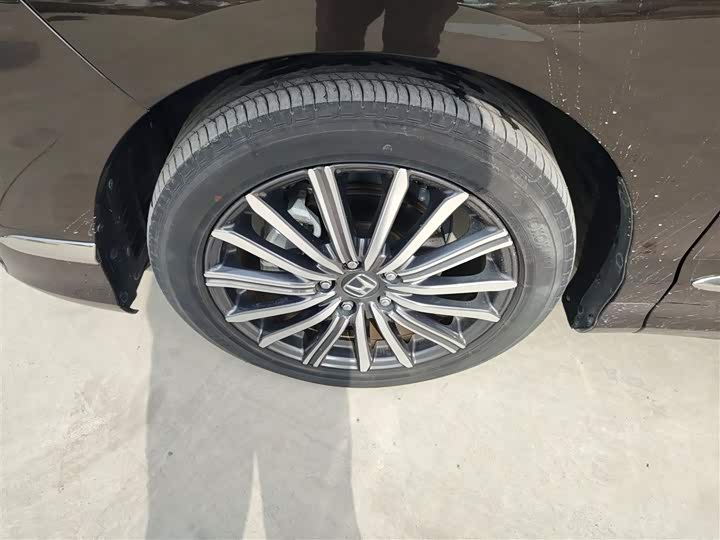 Фото 23 - Honda Elysion