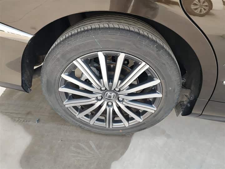 Фото 26 - Honda Elysion