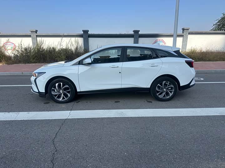 Фото 2 - Buick Velite 6