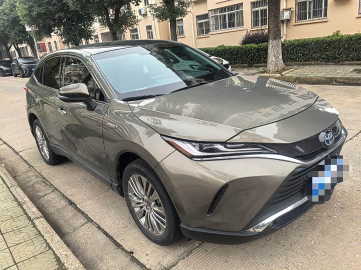 Фото 2 - Toyota Harrier