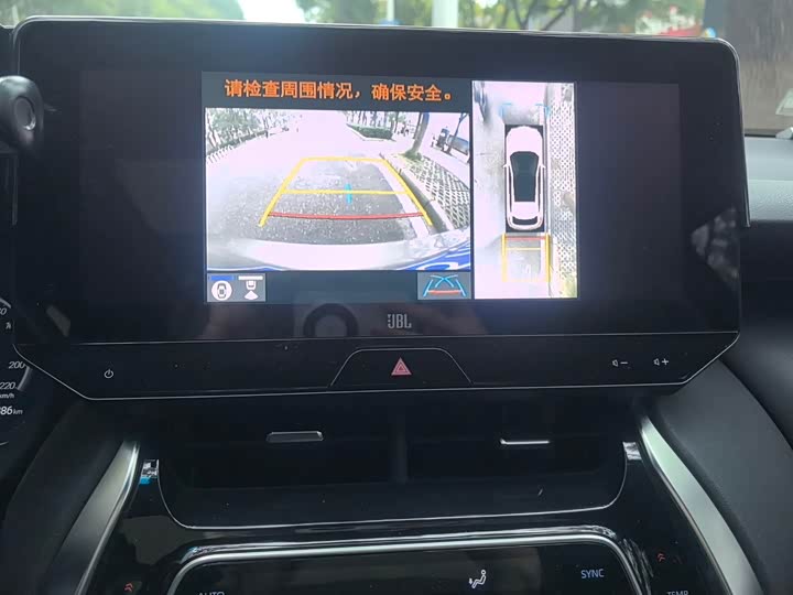 Фото 9 - Toyota Harrier