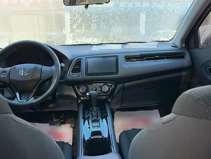 Фото 11 - Honda Vezel