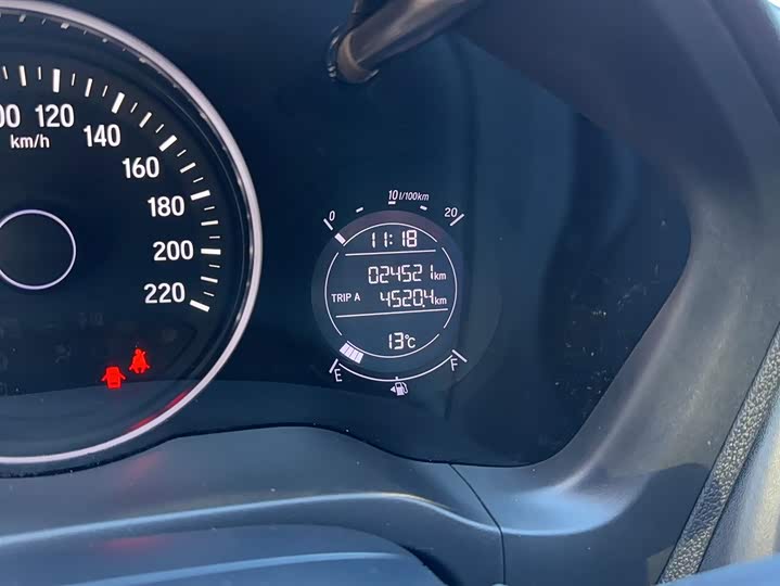 Фото 12 - Honda Vezel