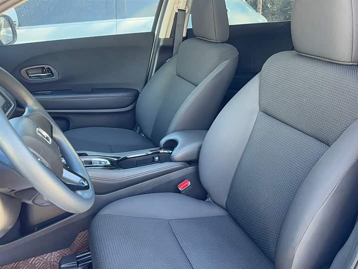 Фото 6 - Honda Vezel