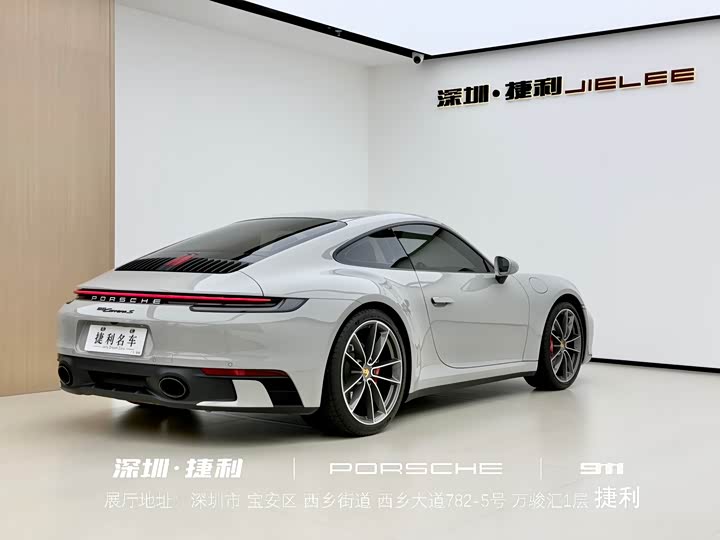 Фото 4 - Porsche 911