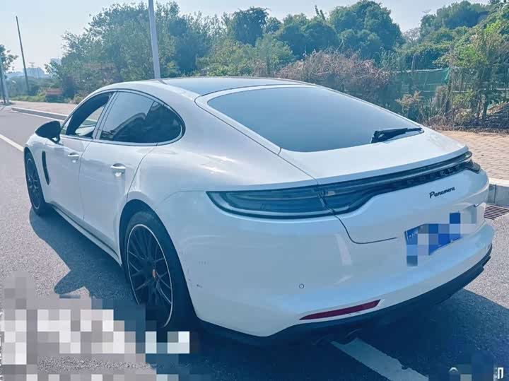 Фото 7 - Porsche Panamera