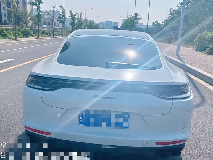 Фото 8 - Porsche Panamera