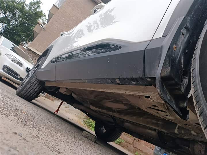 Фото 21 - Geely Atlas