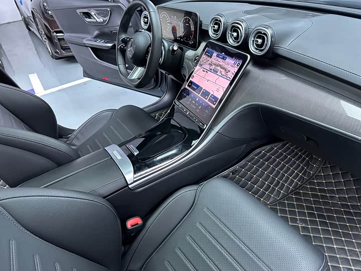 Фото 14 - Mercedes-Benz C-Class