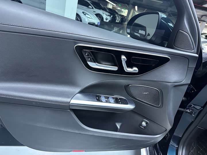 Фото 5 - Mercedes-Benz C-Class