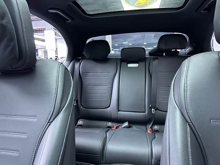 Фото 9 - Mercedes-Benz C-Class