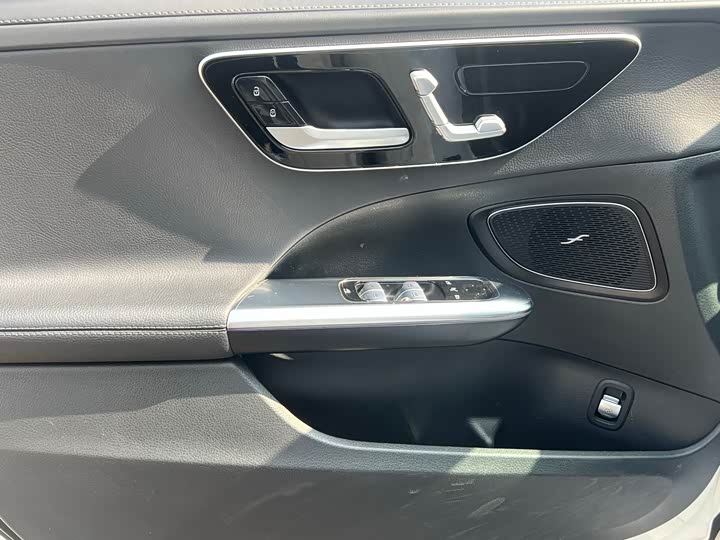 Фото 5 - Mercedes-Benz C-Class