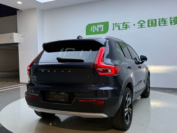 Фото 5 - Volvo XC40
