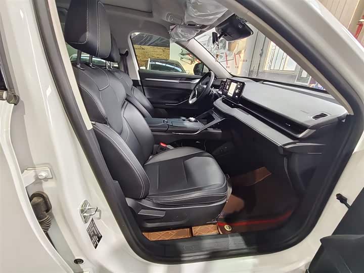 Фото 15 - Haval H6