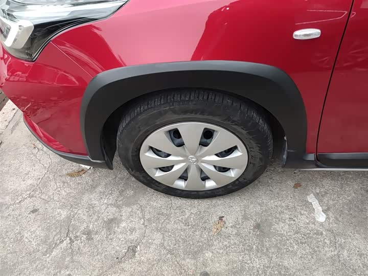 Фото 23 - Toyota Yaris L Hatchback