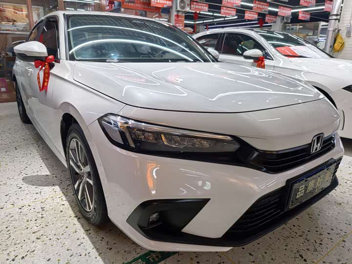 Фото 2 - Honda Civic