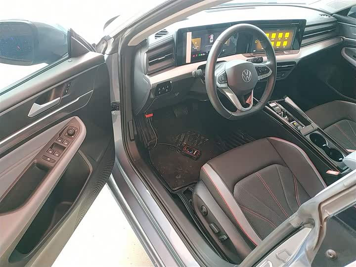 Фото 16 - Volkswagen Lamando L