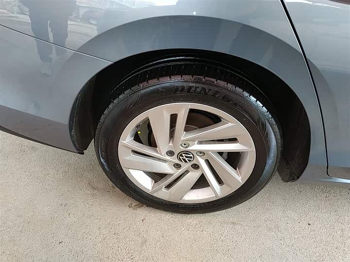 Фото 26 - Volkswagen Lamando L