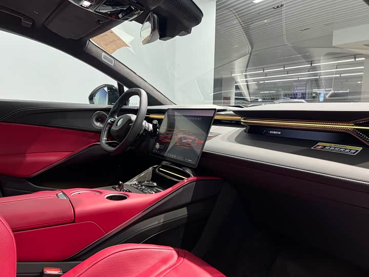 Фото 11 - Lotus Eletre